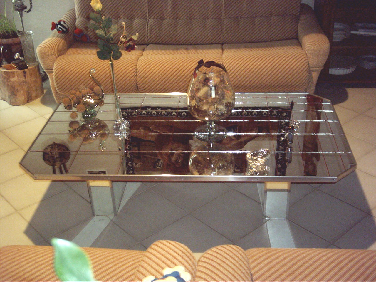 Table de salon design italien – bail locatif meuble